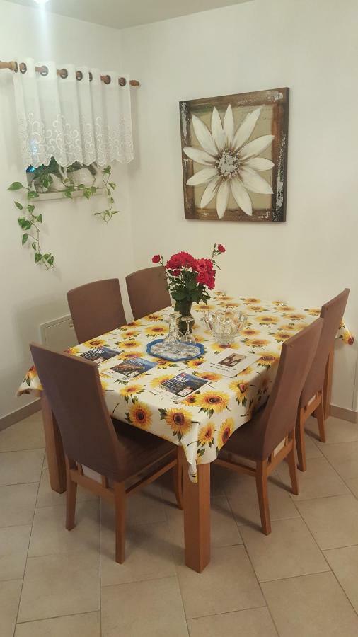 Apartment Wine & Olive Oil Mofardin Koper Exterior photo
